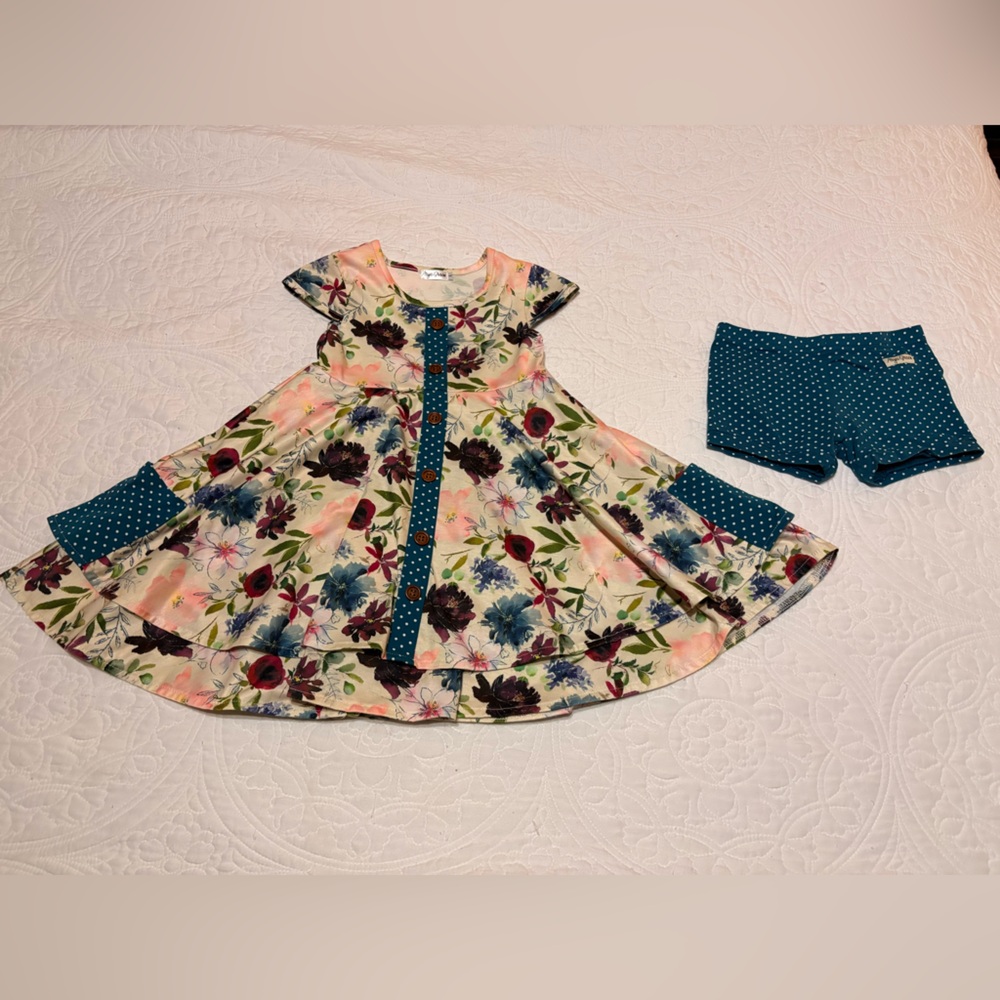 Arya Grace Floral Set with Polka Dot Accents